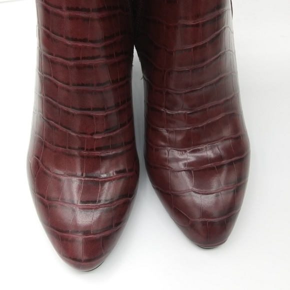 Jones New York Nina Burgundy Red Crocodile Boots - Picture 4 of 7